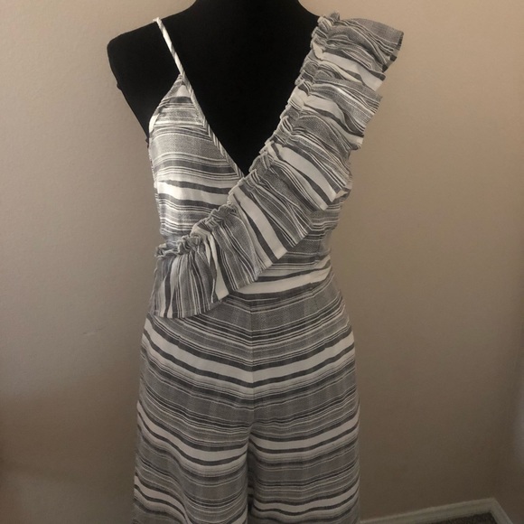 Tularosa Florence Jumpsuit Size Small - Picture 3 of 11
